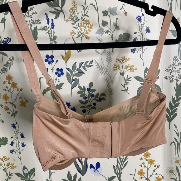 SKIMS  NO SHOW MOLDED UNLINED DEMI‎ BRA in Clay Size 34DDD - Picture 10 of 11